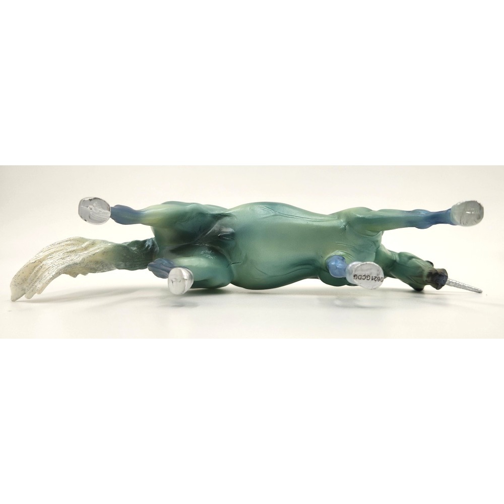 Retired Breyer LE MUR EXCLUSIVE Unicorn Of The Sea 62060 with Sequin Cape - Picture 13 of 16